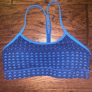 Lululemon sports bra